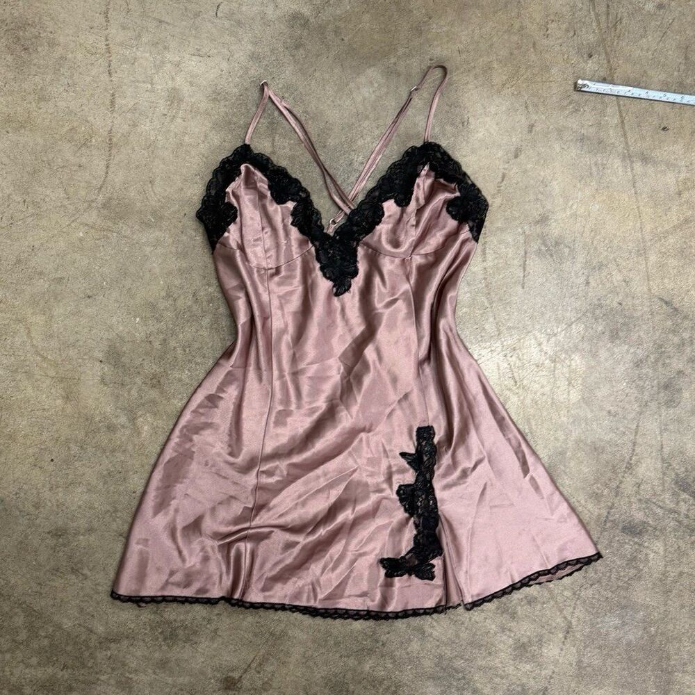 Vintage Fredrick’s of Hollywood y2k coquette lace slit slip dress